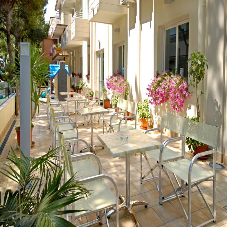 Hotel Muccioli Misano Adriatico Exteriér fotografie